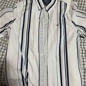 Hollister Men's Navy and White Striped Shirt